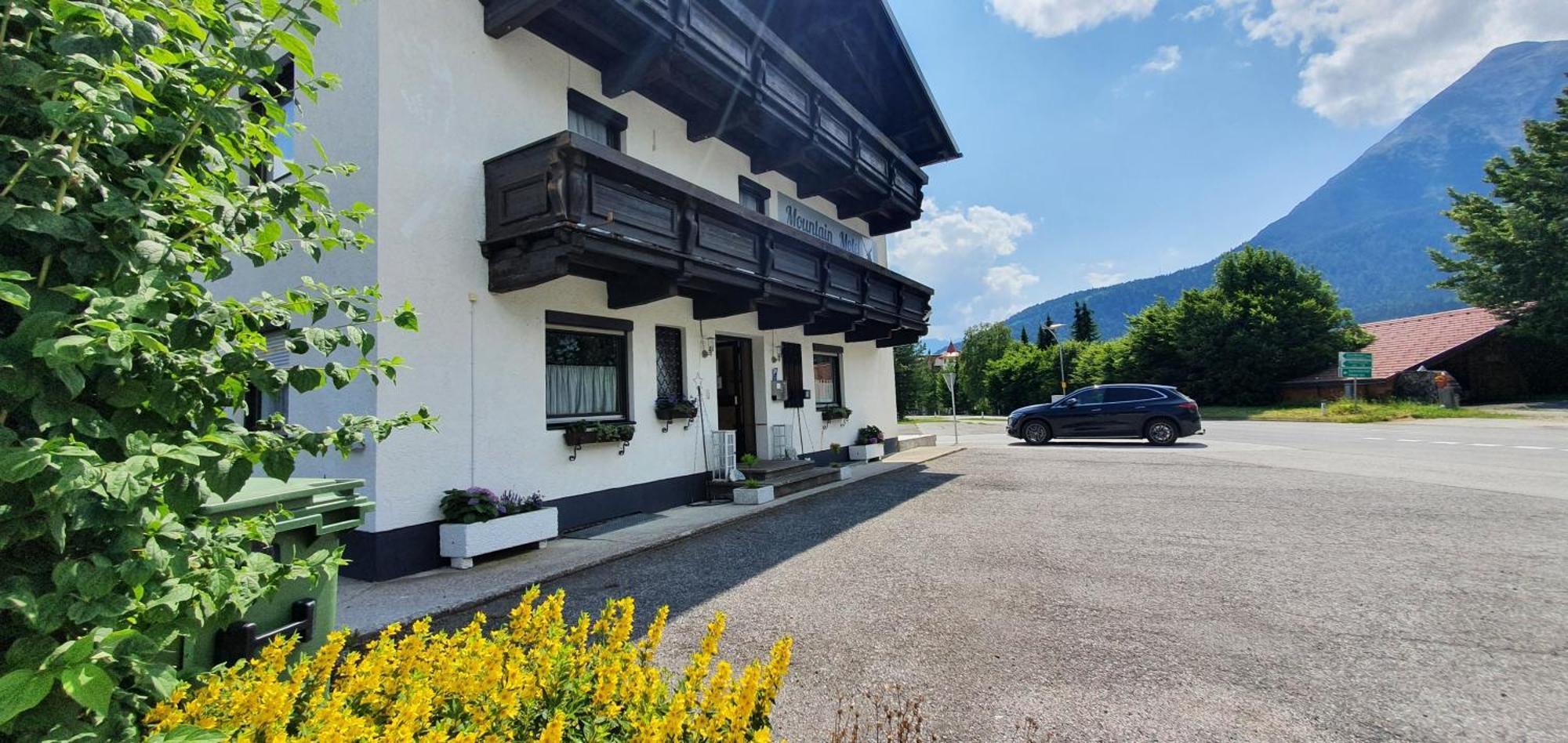 لوتاش Mountain Motel المظهر الخارجي الصورة